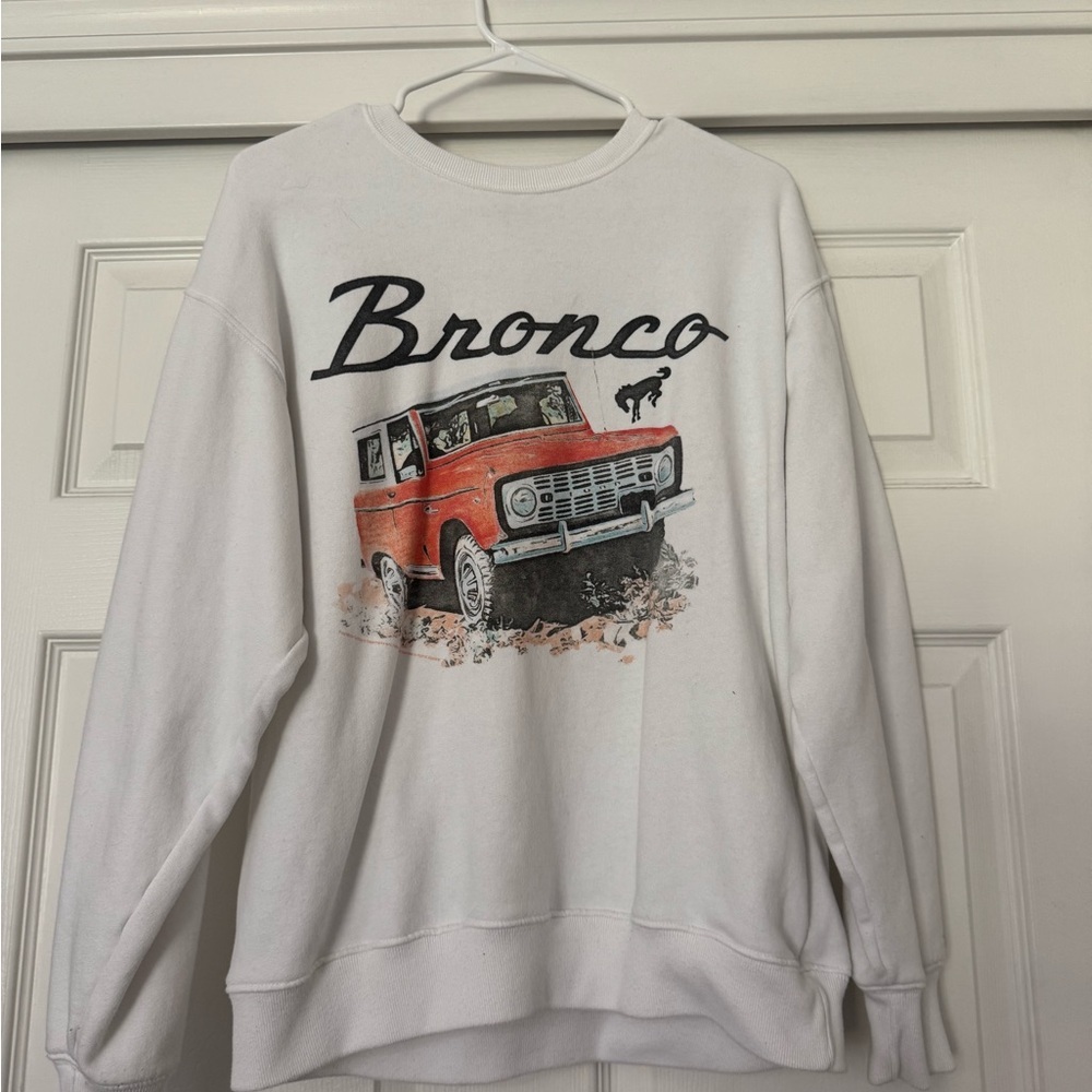 Oversized! Hollister White Crew Neck Sweater with Red Graphic